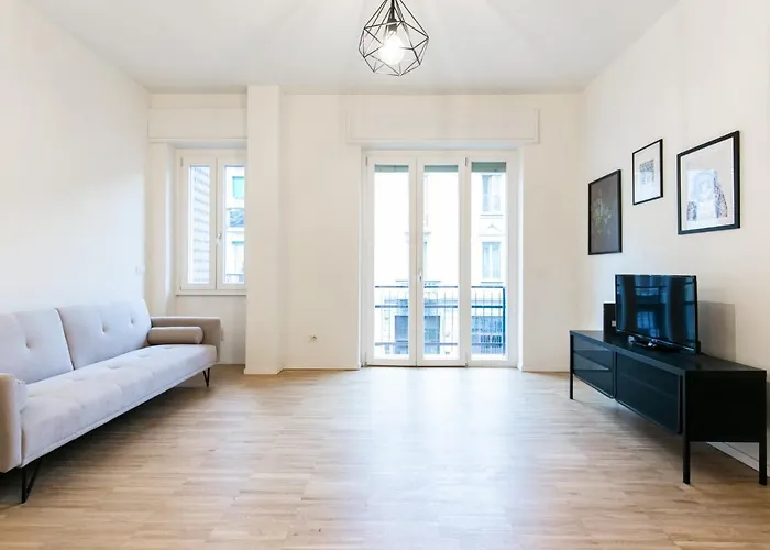 Easylife - Ampio E Luminoso Bilocale In Affascinante Quartiere Nolo